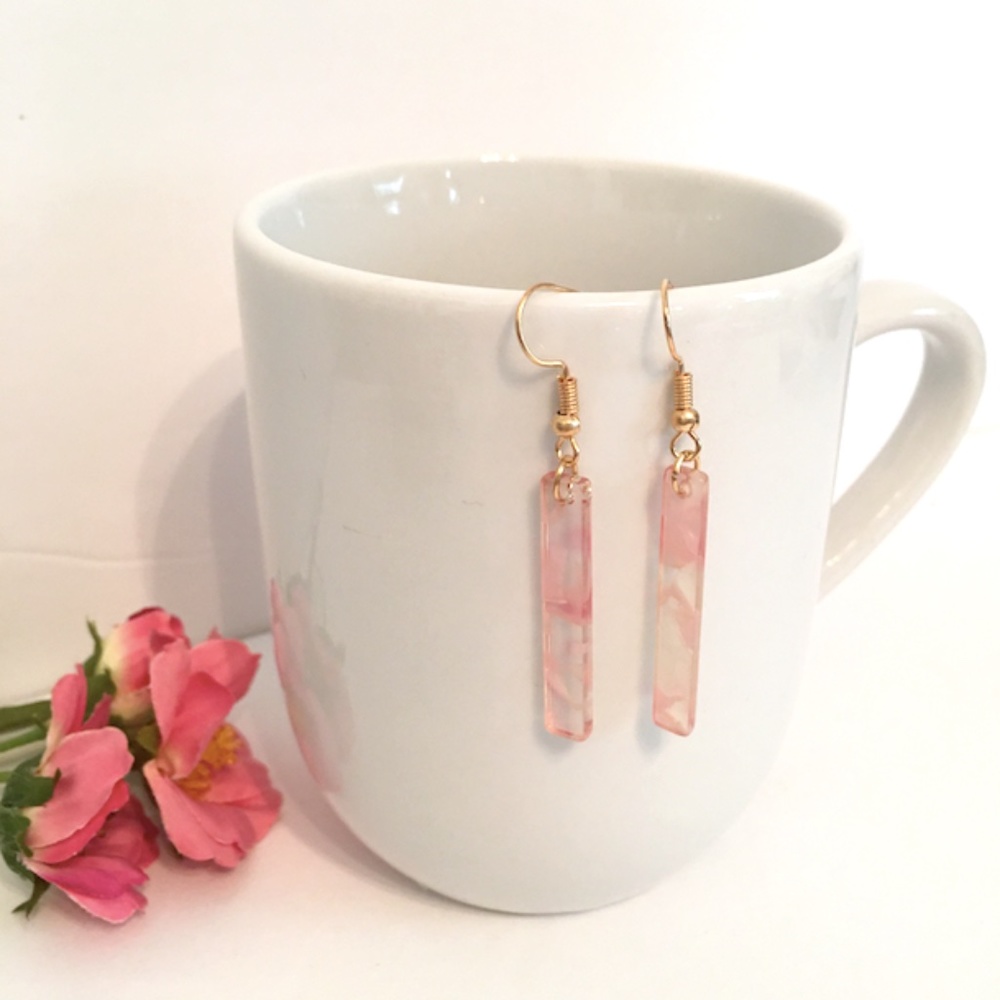 Light Pink Tortoise Shell Bar Minimalist Dangle Earrings